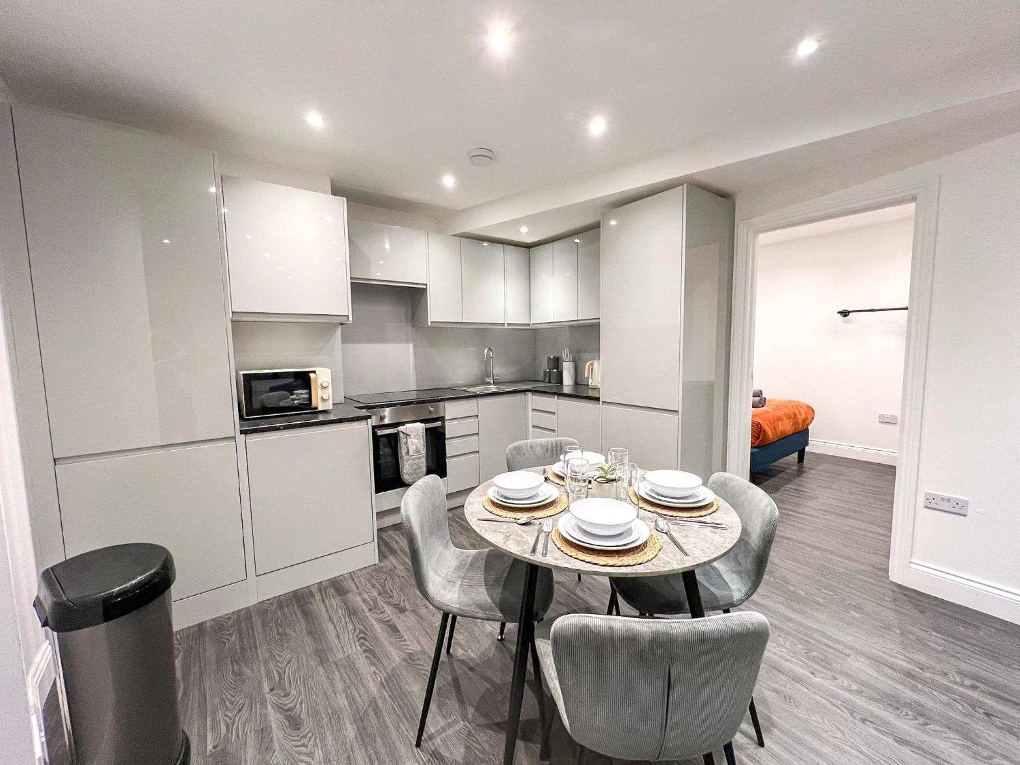 1-Bedroom Apartments In Shoreditch, Old Street, Hoxton Londra Esterno foto