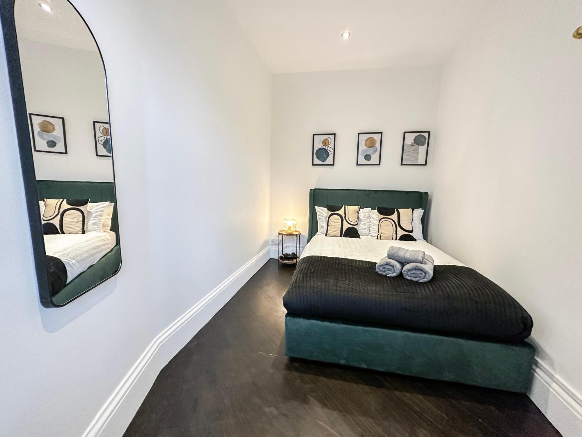 1-Bedroom Apartments In Shoreditch, Old Street, Hoxton Londra Esterno foto