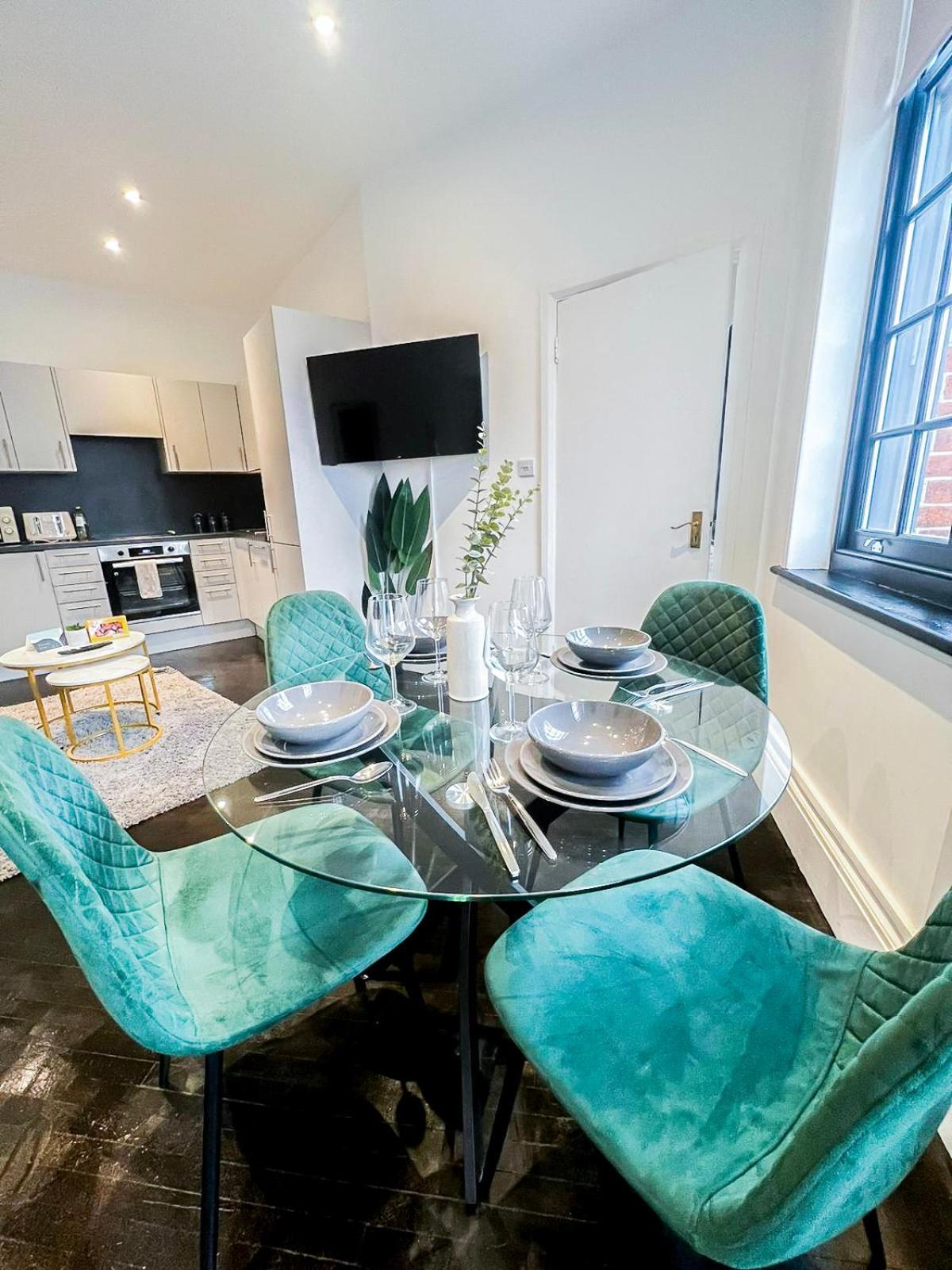 1-Bedroom Apartments In Shoreditch, Old Street, Hoxton Londra Esterno foto