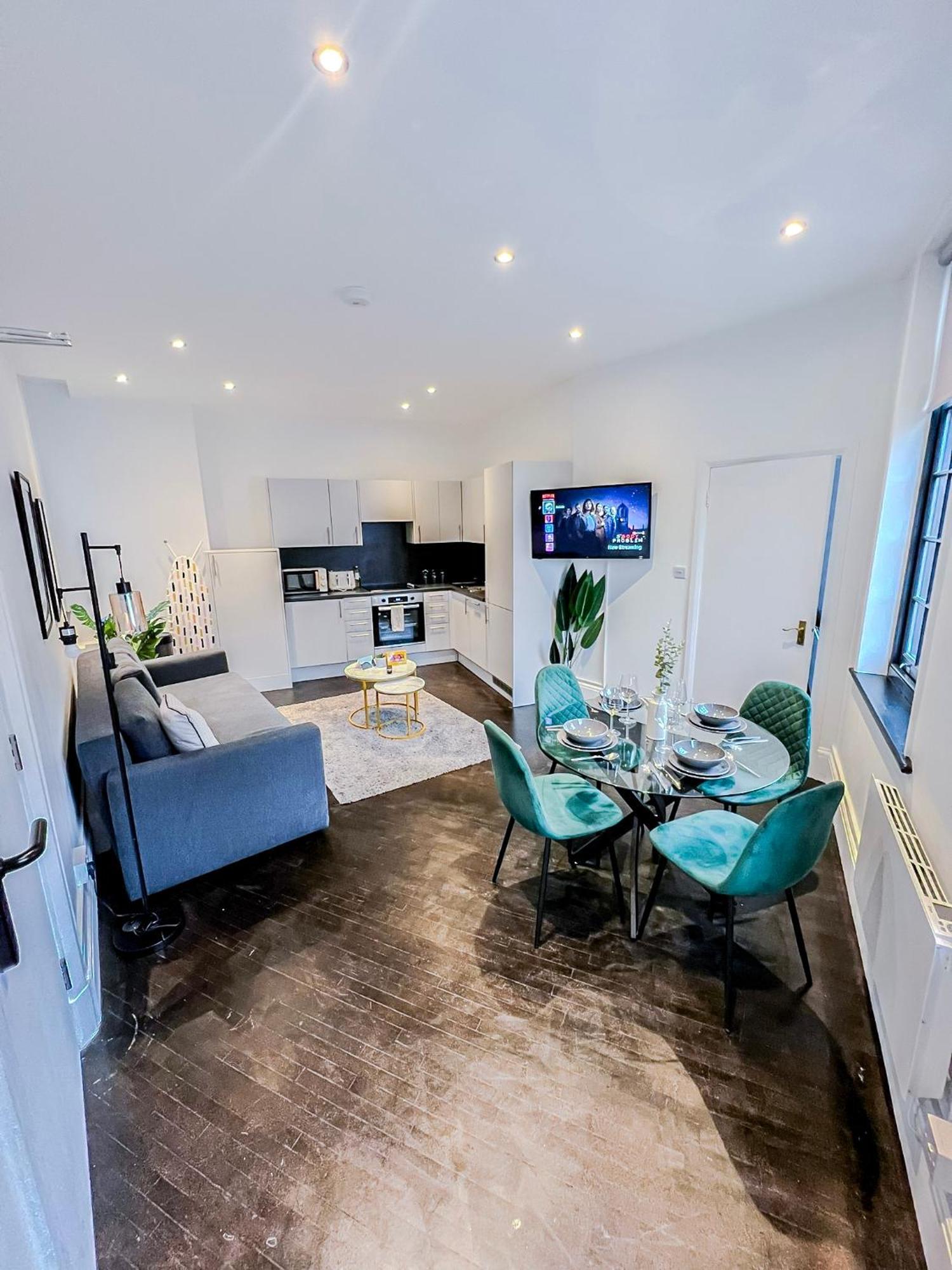 1-Bedroom Apartments In Shoreditch, Old Street, Hoxton Londra Esterno foto