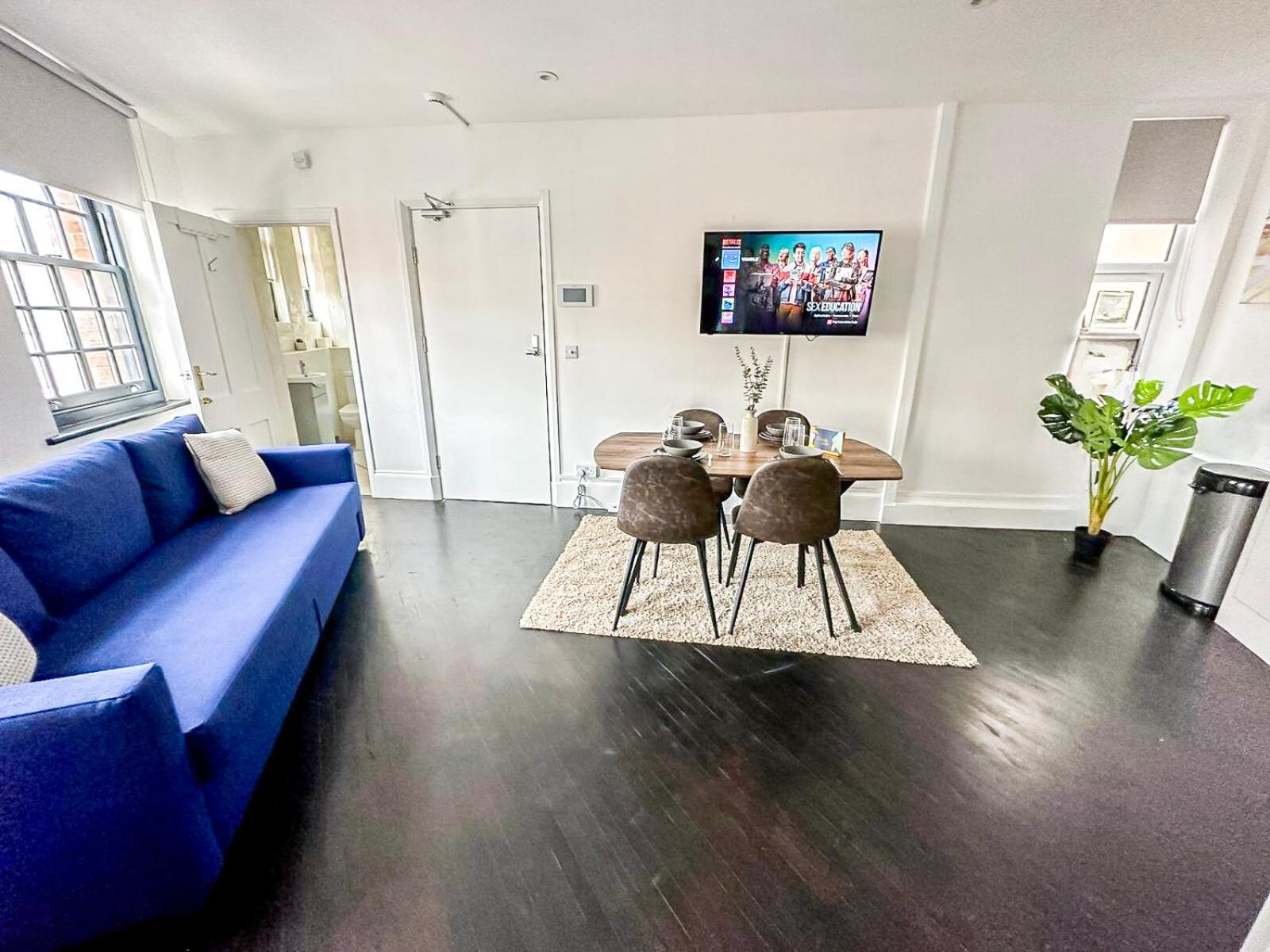 1-Bedroom Apartments In Shoreditch, Old Street, Hoxton Londra Esterno foto